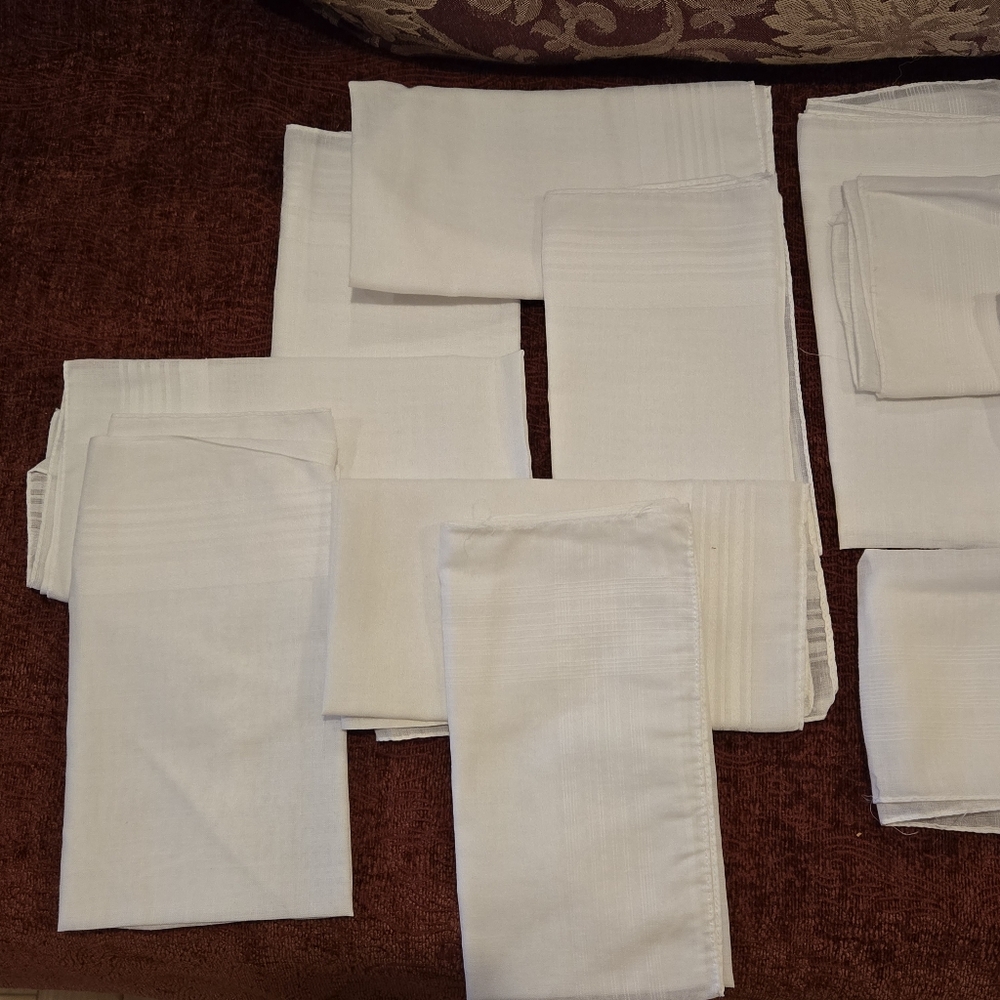 🧺 Lot of 12 Vintage Men’s Handkerchiefs – 16" x 15", White Cotton - Picture 3 of 12